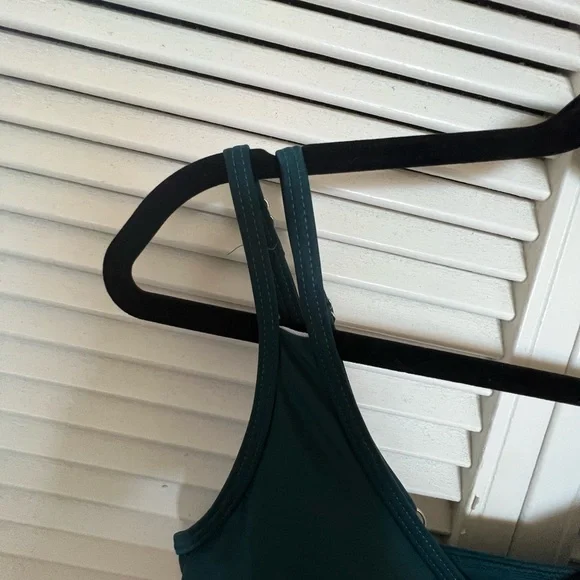 NWOT tankini size med. Cute!! - Picture 3 of 5